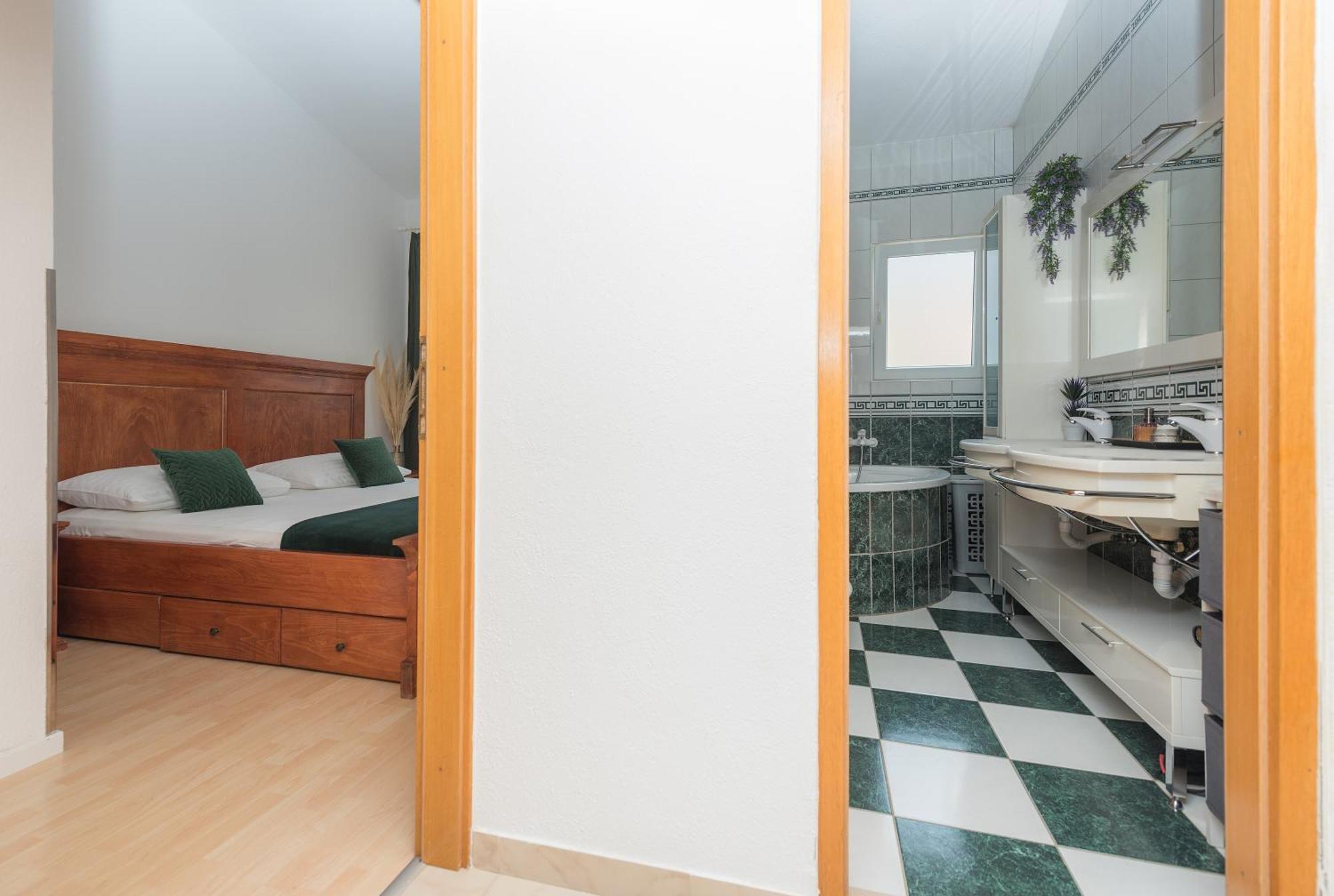 Apartman Filipovic Makarska Exteriör bild
