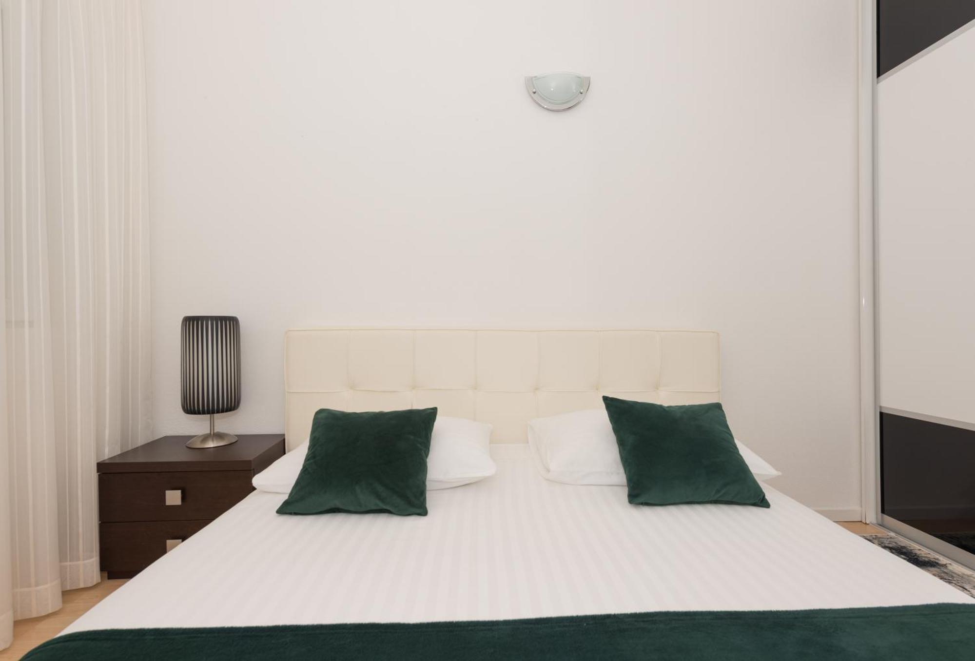 Apartman Filipovic Makarska Exteriör bild